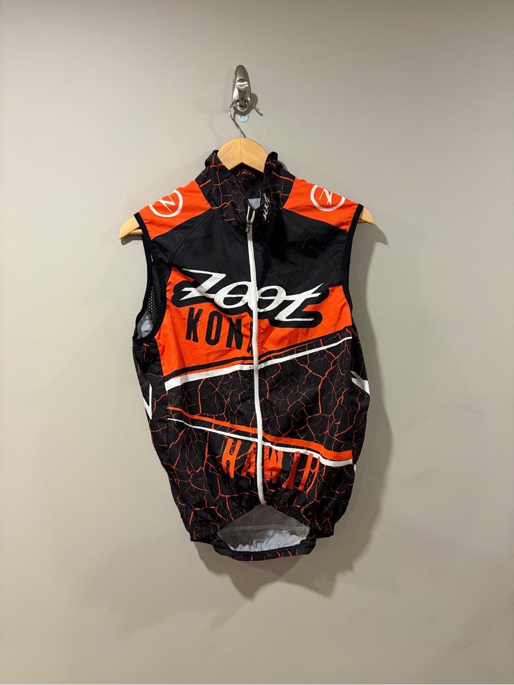 Zoot Kona Hawaii Cycling Vest Men’s Large Black Orange Full Zip